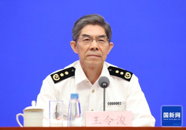 腾思控股 海关总署副署长教你鉴定真假Labubu：正版有九颗尖牙